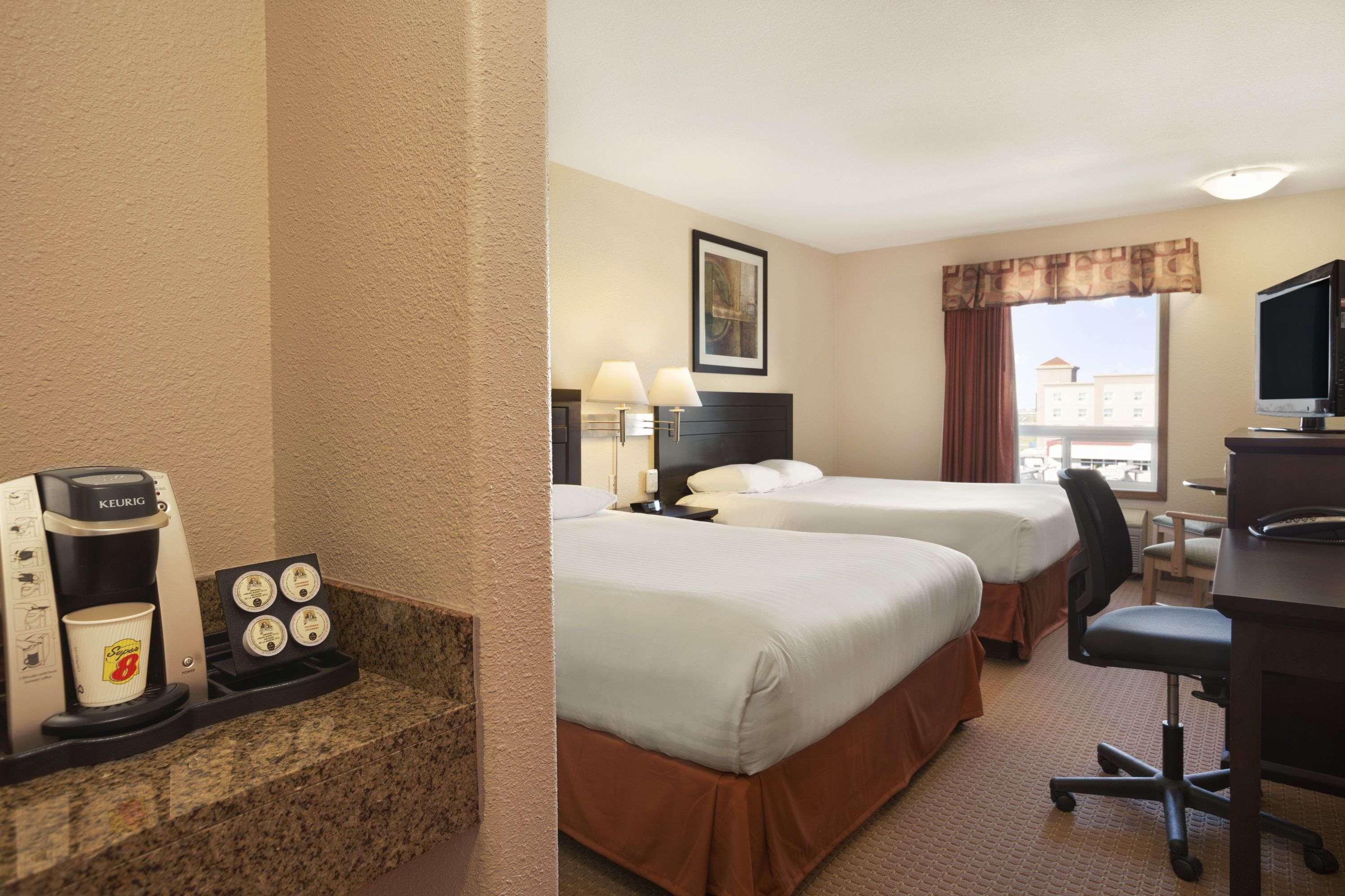 Super 8 By Wyndham Edmonton International Airport Hotel Leduc Buitenkant foto