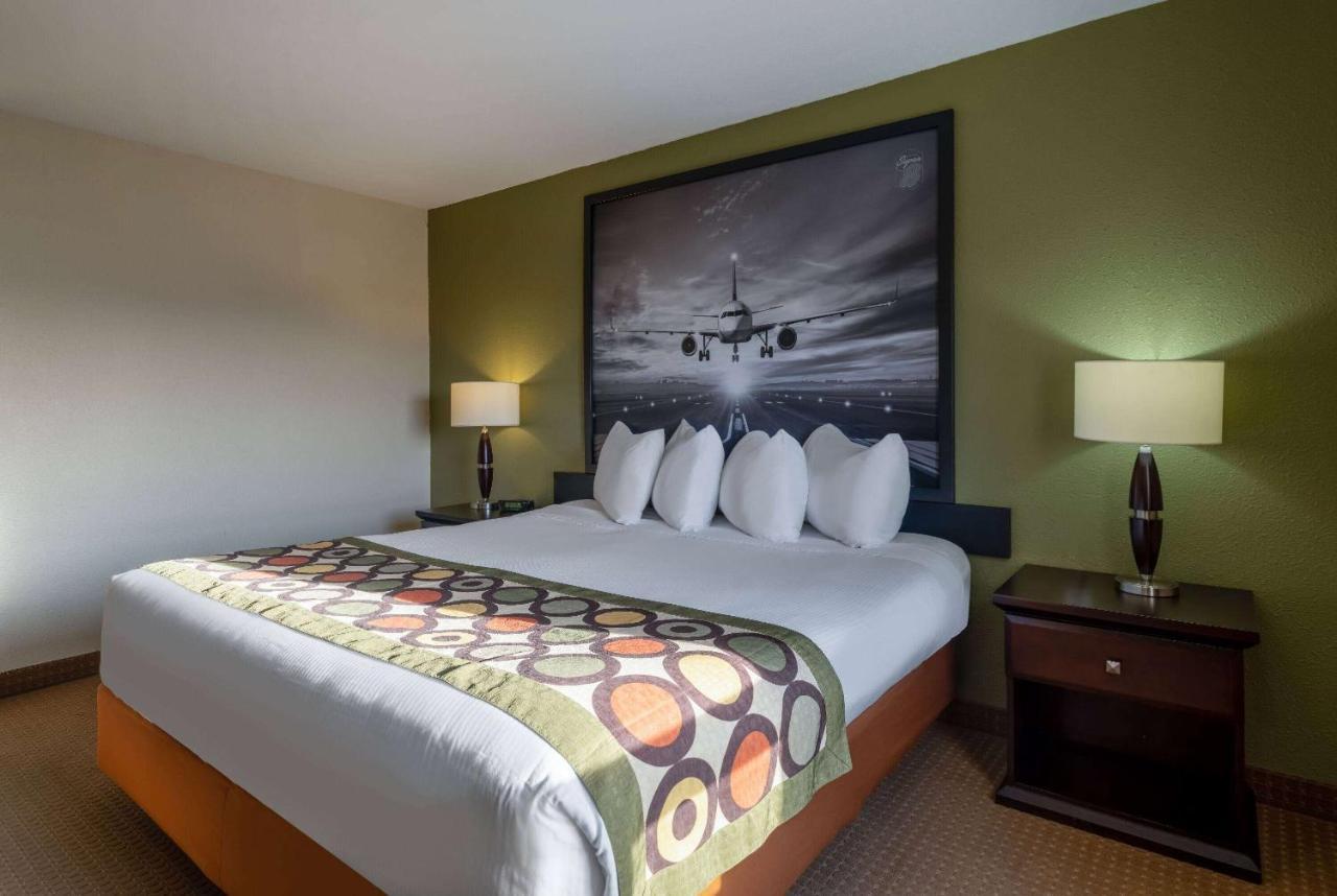 Super 8 By Wyndham Edmonton International Airport Hotel Leduc Buitenkant foto