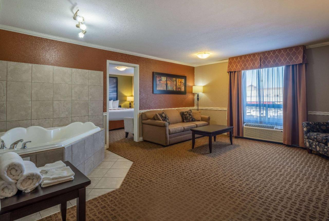 Super 8 By Wyndham Edmonton International Airport Hotel Leduc Buitenkant foto