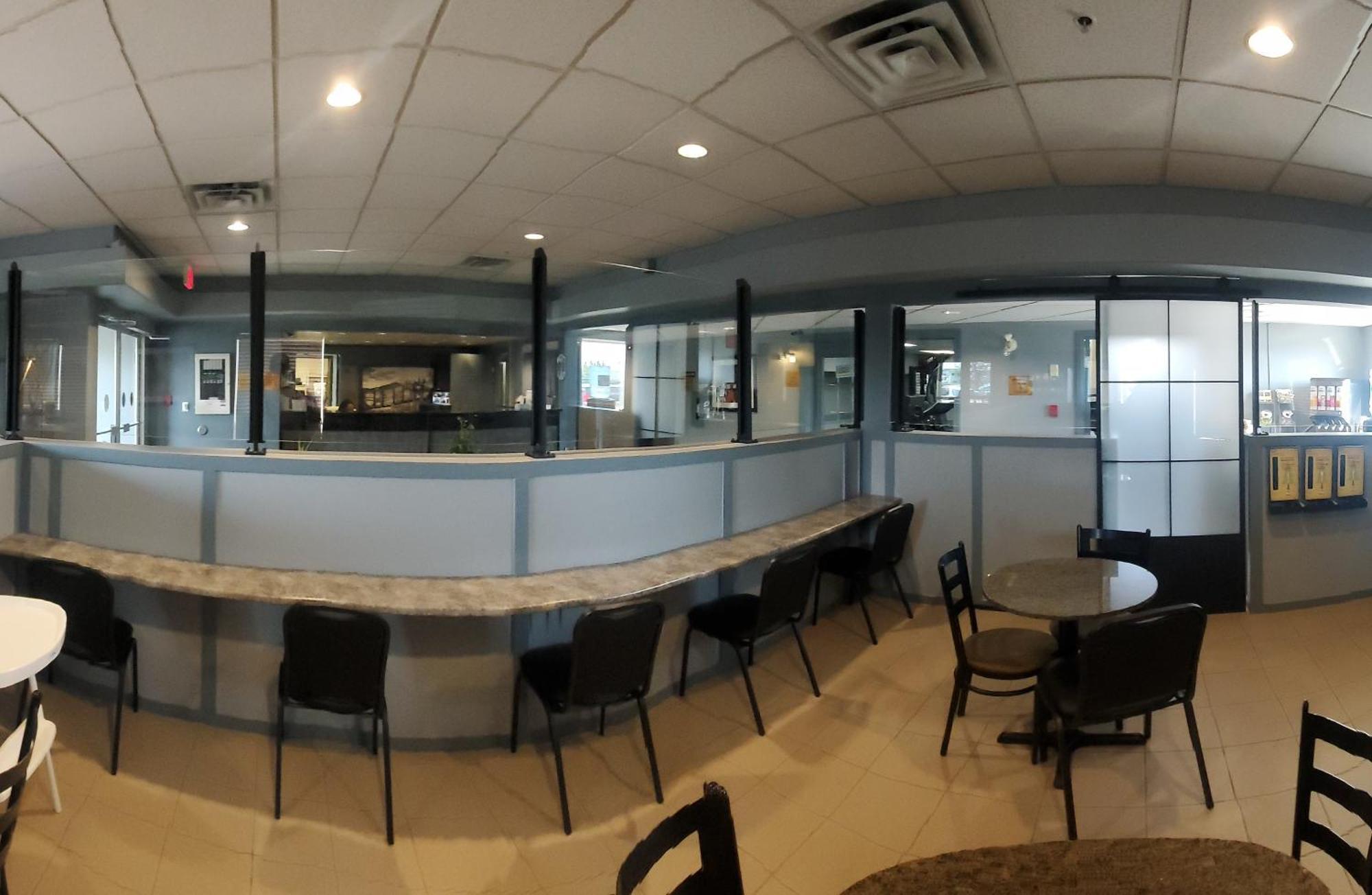 Super 8 By Wyndham Edmonton International Airport Hotel Leduc Buitenkant foto