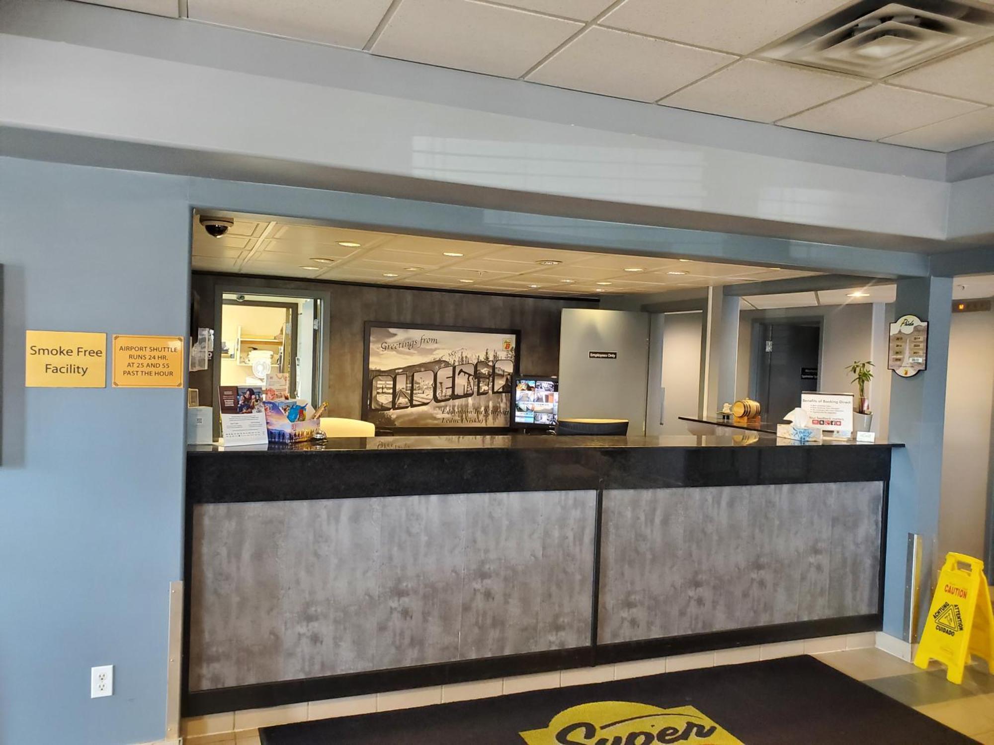 Super 8 By Wyndham Edmonton International Airport Hotel Leduc Buitenkant foto