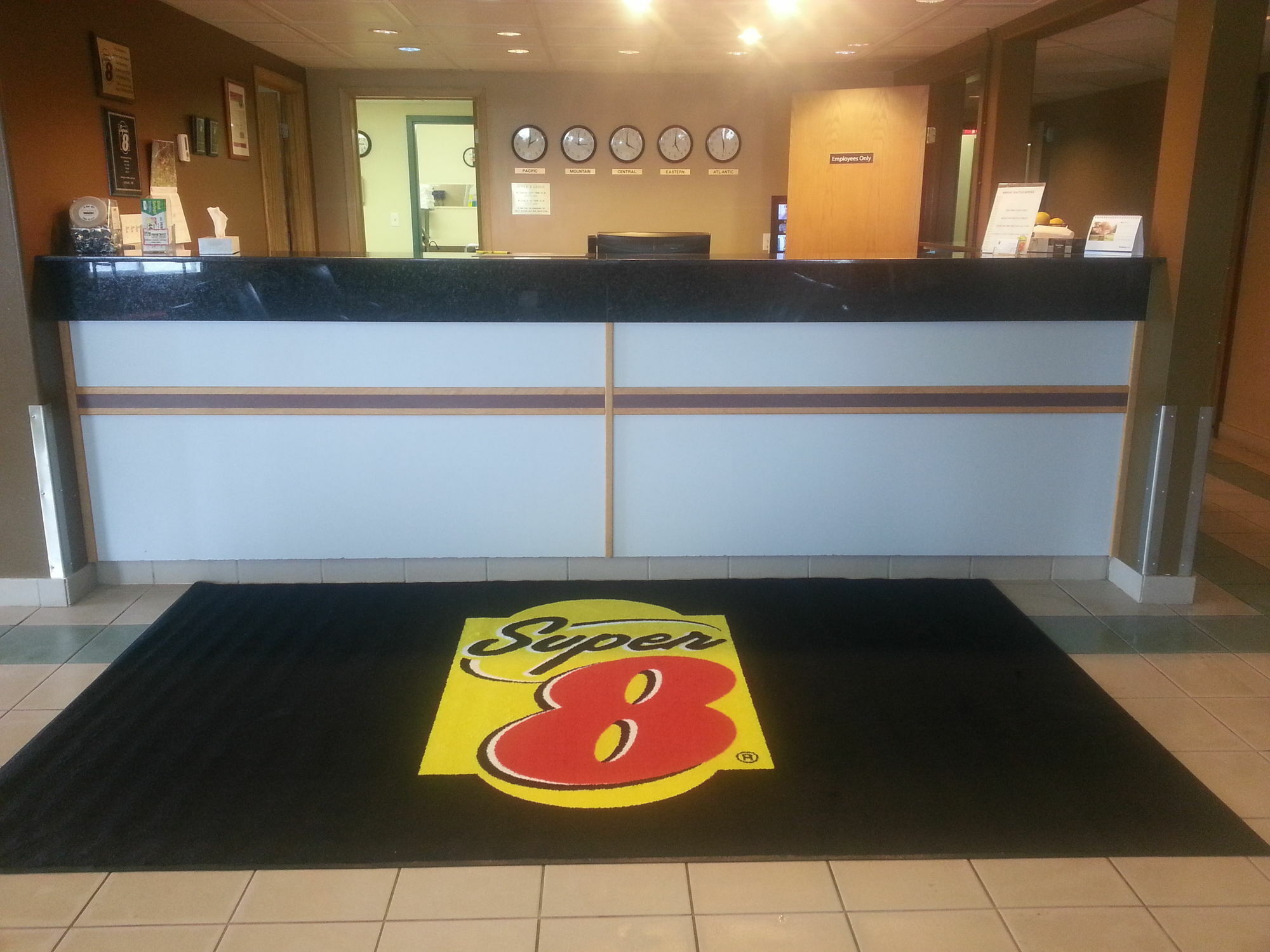 Super 8 By Wyndham Edmonton International Airport Hotel Leduc Buitenkant foto